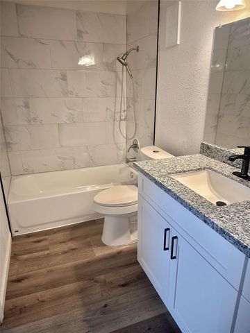 9350 Country Creek Drive 58, Houston, TX 77036