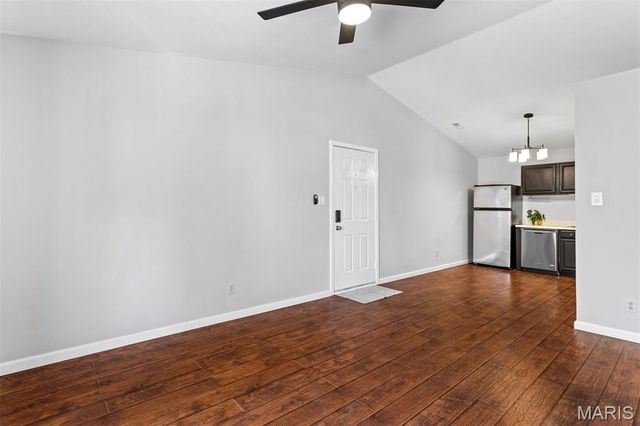 1961 Marine Terrace Drive L, St Louis, MO 63146