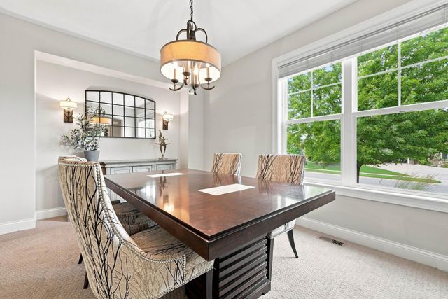 3025 Fairway Drive, Chaska, MN 55318