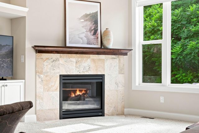 3025 Fairway Drive, Chaska, MN 55318