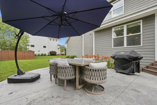 3025 Fairway Drive, Chaska, MN 55318