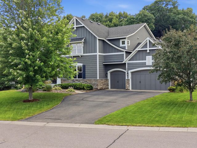 3025 Fairway Drive, Chaska, MN 55318