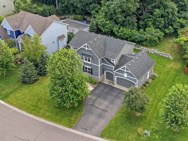 3025 Fairway Drive, Chaska, MN 55318