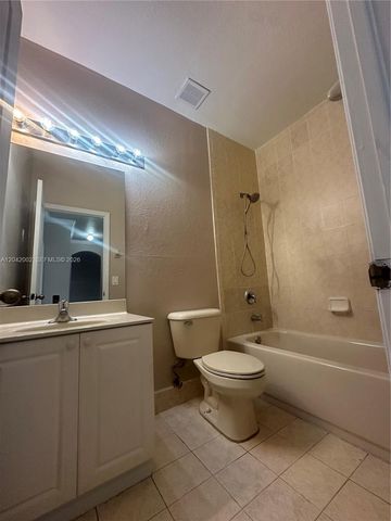 1656 SE 29th Court 201, Homestead, FL 33035