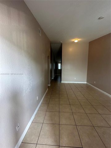 1656 SE 29th Court 201, Homestead, FL 33035