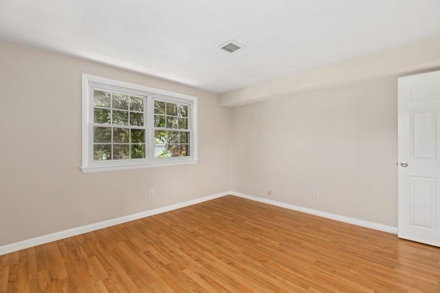 1 Centre St 9, Canton, MA 02021