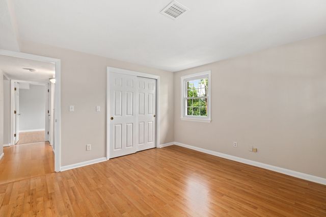 1 Centre St 9, Canton, MA 02021