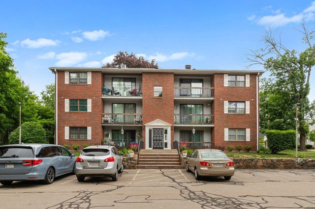 1 Centre St 9, Canton, MA 02021