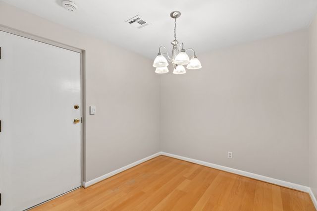 1 Centre St 9, Canton, MA 02021