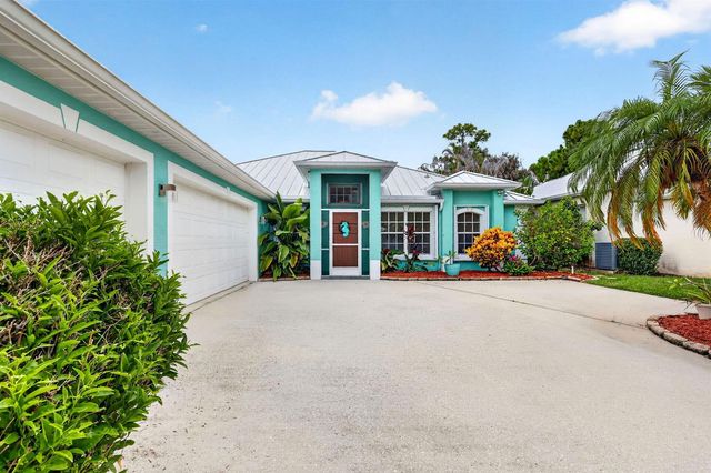 482 NW Sunflower Place, Jensen Beach, FL 34957
