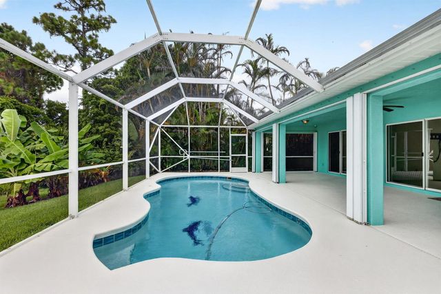482 NW Sunflower Place, Jensen Beach, FL 34957