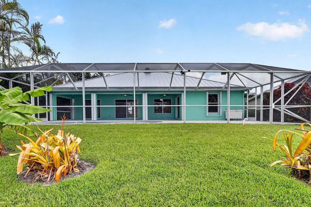482 NW Sunflower Place, Jensen Beach, FL 34957