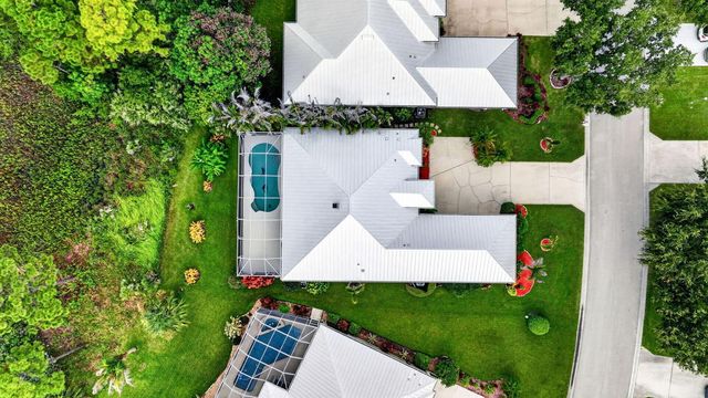 482 NW Sunflower Place, Jensen Beach, FL 34957