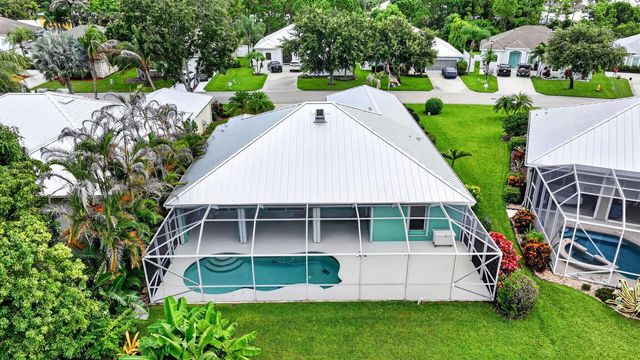 482 NW Sunflower Place, Jensen Beach, FL 34957