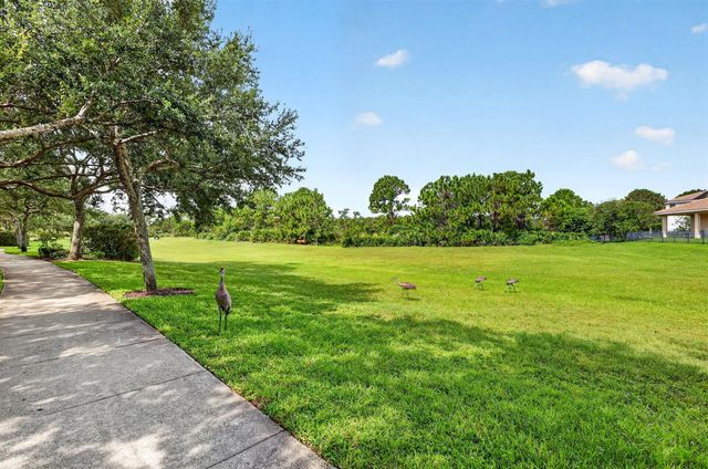482 NW Sunflower Place, Jensen Beach, FL 34957