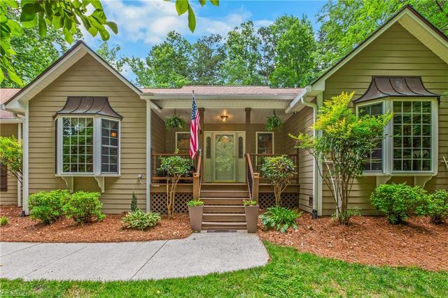 1239 Blackberry Ridge Road, High Point, NC 27265
