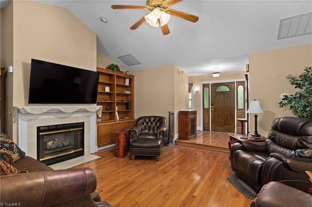 1239 Blackberry Ridge Road, High Point, NC 27265