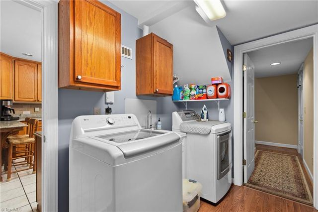 1239 Blackberry Ridge Road, High Point, NC 27265