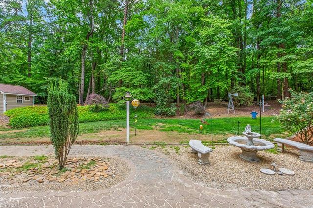 1239 Blackberry Ridge Road, High Point, NC 27265
