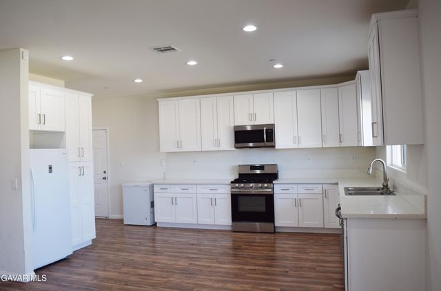 20808 107th Street, California City, CA 93505