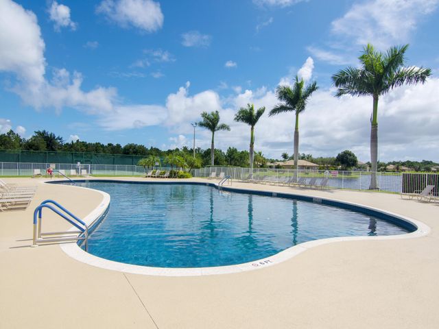 5902 Walnut Park Lane, Fort Pierce, FL 34951