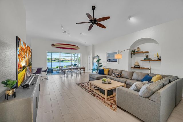 5902 Walnut Park Lane, Fort Pierce, FL 34951