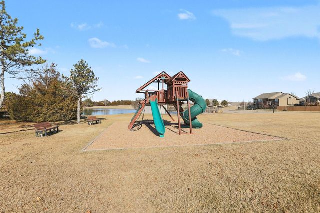 13901 E Whitewood St, Wichita, KS 67230