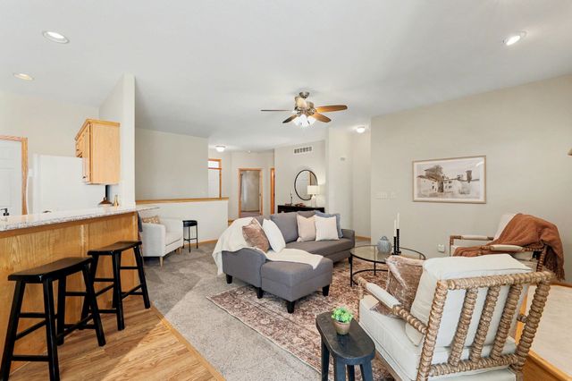 13901 E Whitewood St, Wichita, KS 67230