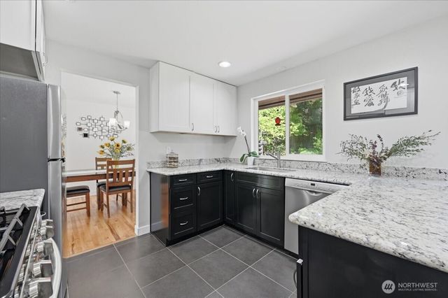 3754 NE 194th Street, Lake Forest Park, WA 98155