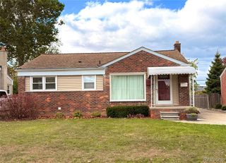 6649 Burnly Street, Garden City, MI 48135