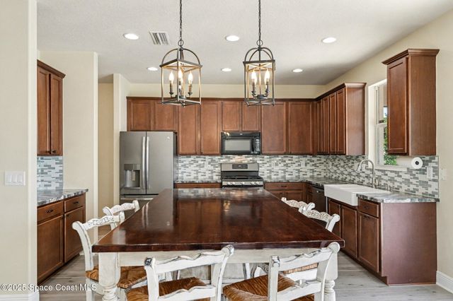 3848 Hollisten Circle, Melbourne, FL 32904