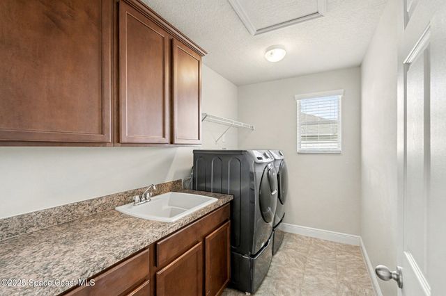 3848 Hollisten Circle, Melbourne, FL 32904