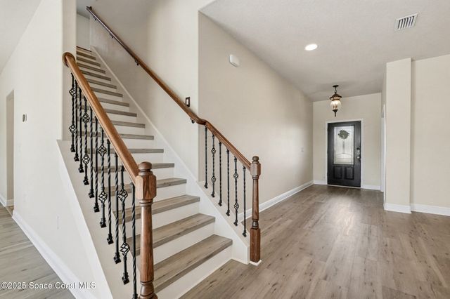 3848 Hollisten Circle, Melbourne, FL 32904