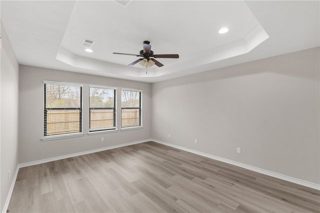 1001 Meadow Wood, Caldwell, TX 77836