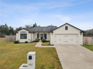 1001 Meadow Wood, Caldwell, TX 77836