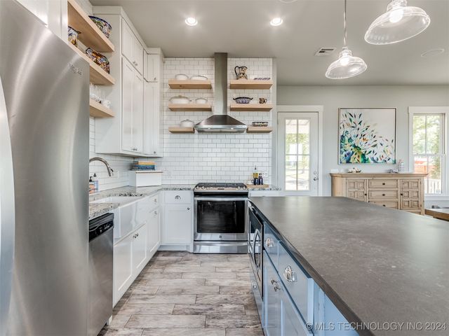 86 Ridgeline, Carlton Landing, OK 74432