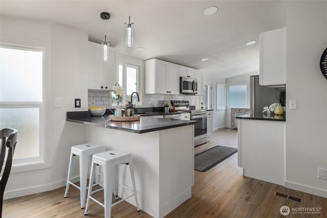 2192 Nautilus Road, Freeland, WA 98249