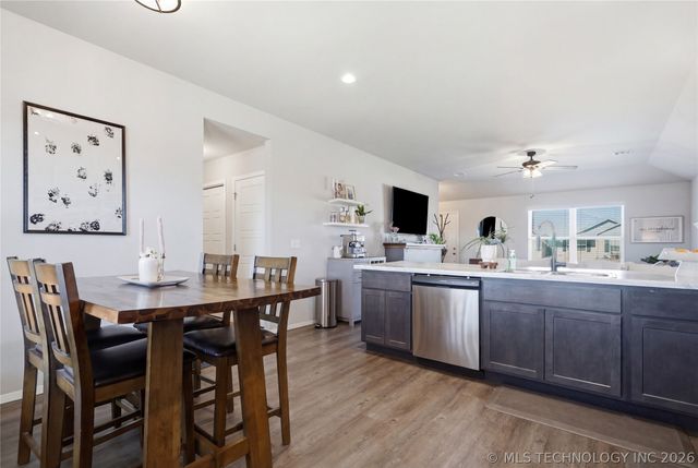 7540 E 158th Street S, Bixby, OK 74008