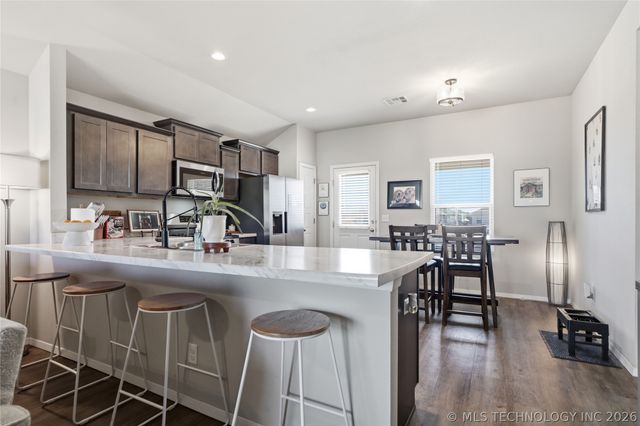 7540 E 158th Street S, Bixby, OK 74008