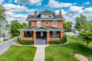 114 East Unaka Avenue, Johnson City, TN 37601