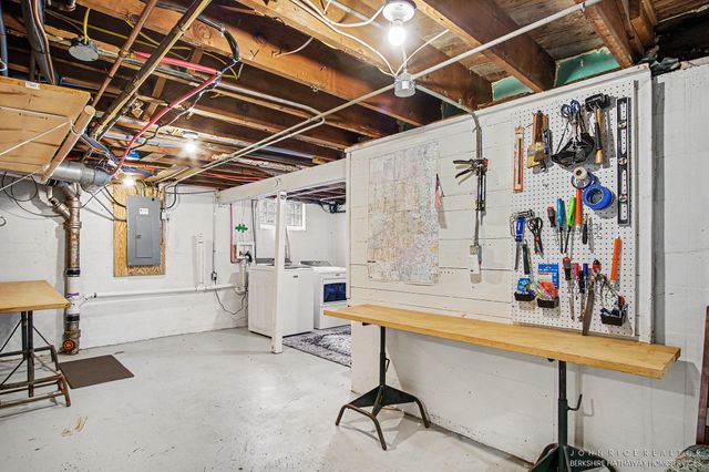 2101 Boston Street SE, Grand Rapids, MI 49506