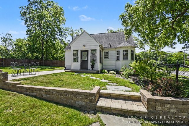 2101 Boston Street SE, Grand Rapids, MI 49506