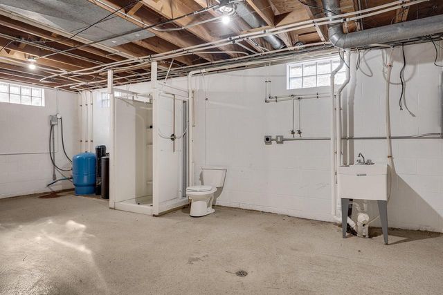 2631 Lakeshore DRIVE, La Crosse, WI 54603