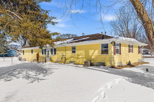 2631 Lakeshore DRIVE, La Crosse, WI 54603