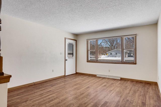 2631 Lakeshore DRIVE, La Crosse, WI 54603