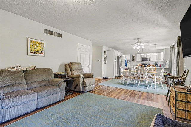 22680 Davis Lake Street, Edwardsburg, MI 49112