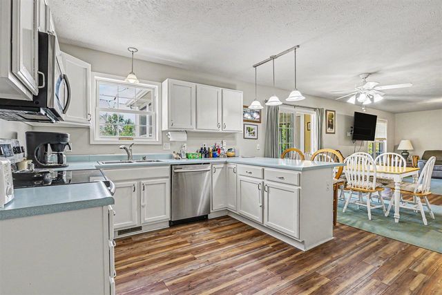 22680 Davis Lake Street, Edwardsburg, MI 49112