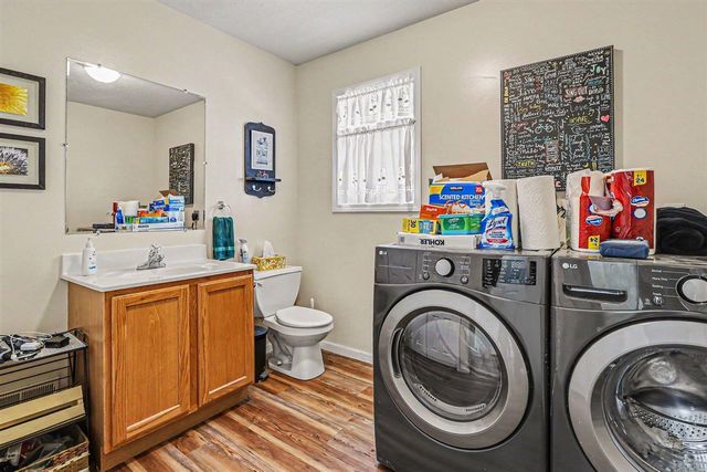 22680 Davis Lake Street, Edwardsburg, MI 49112
