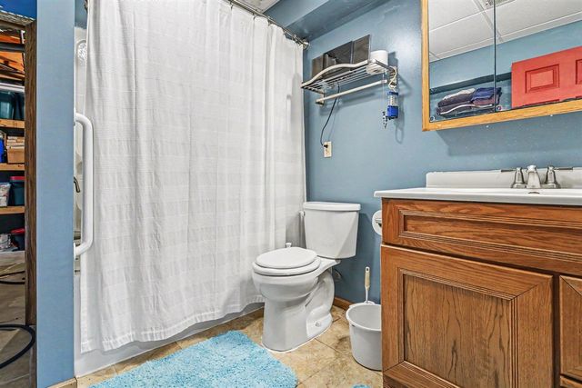 22680 Davis Lake Street, Edwardsburg, MI 49112