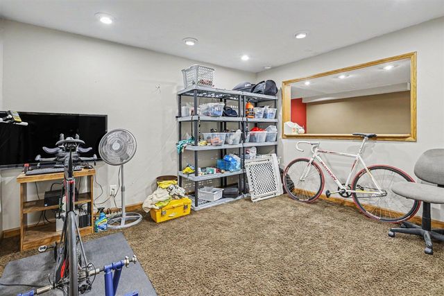 22680 Davis Lake Street, Edwardsburg, MI 49112